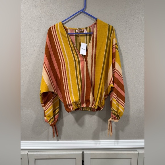 NWT Willow + Root Top - Picture 2 of 6